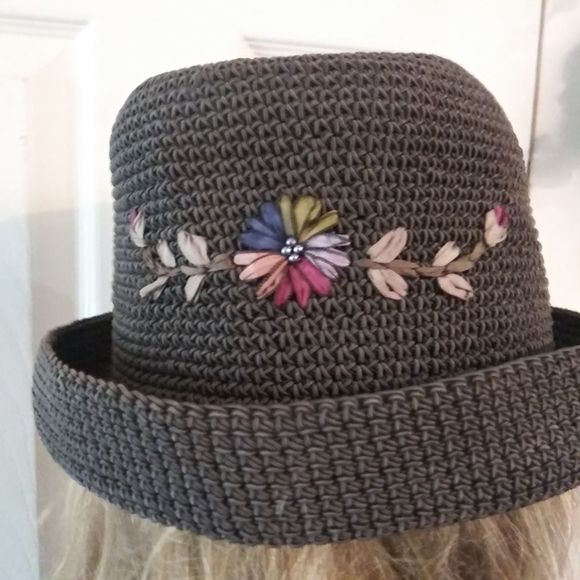 Blossom flower hat 90s hat. Retro flower pot bucket hat - Picture 8 of 8